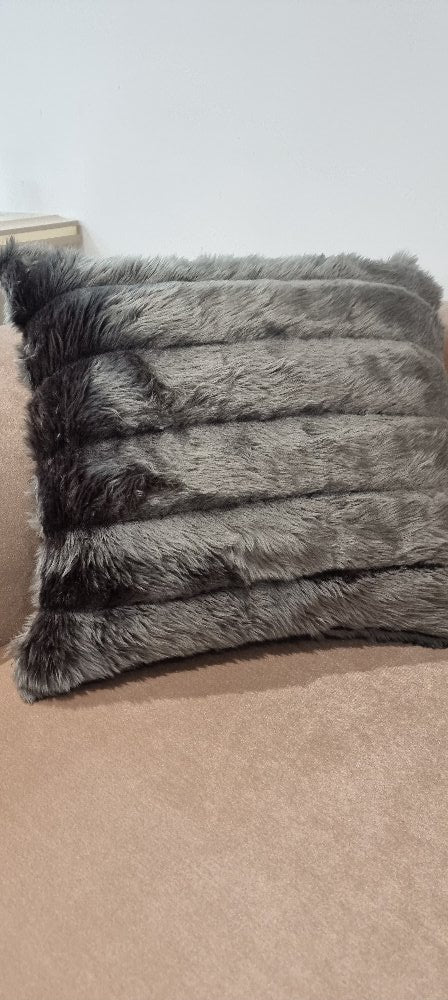 Beluga Grey With Grey Fur Cushion