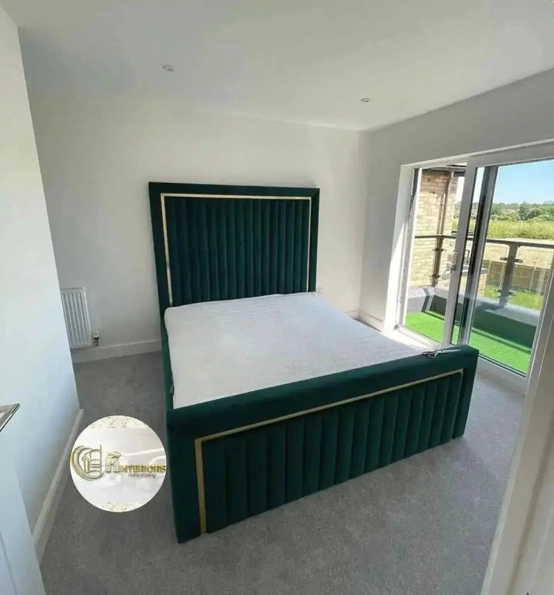 Elcante bedframe in plush velvet