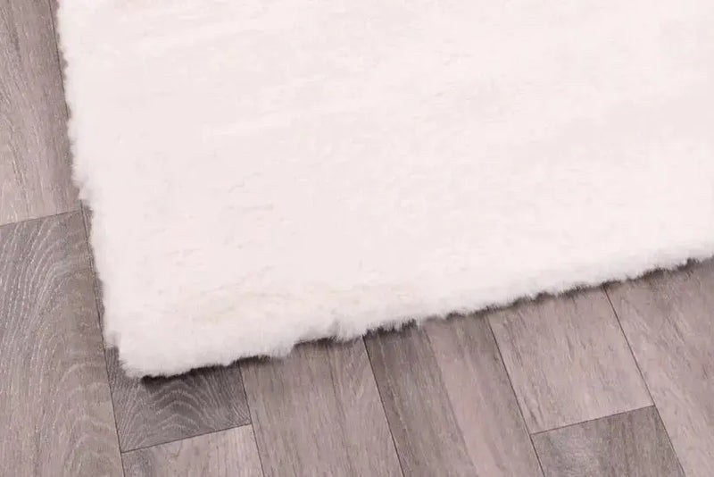 LUXE FAUX FUR RUG PLAIN IVORY