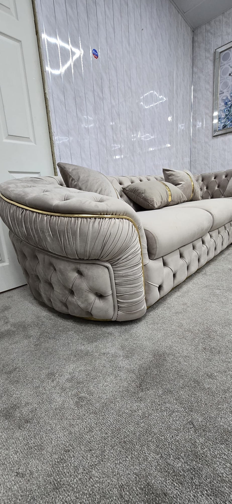 Ambassador corner in 270x270cm in Beige and Gold