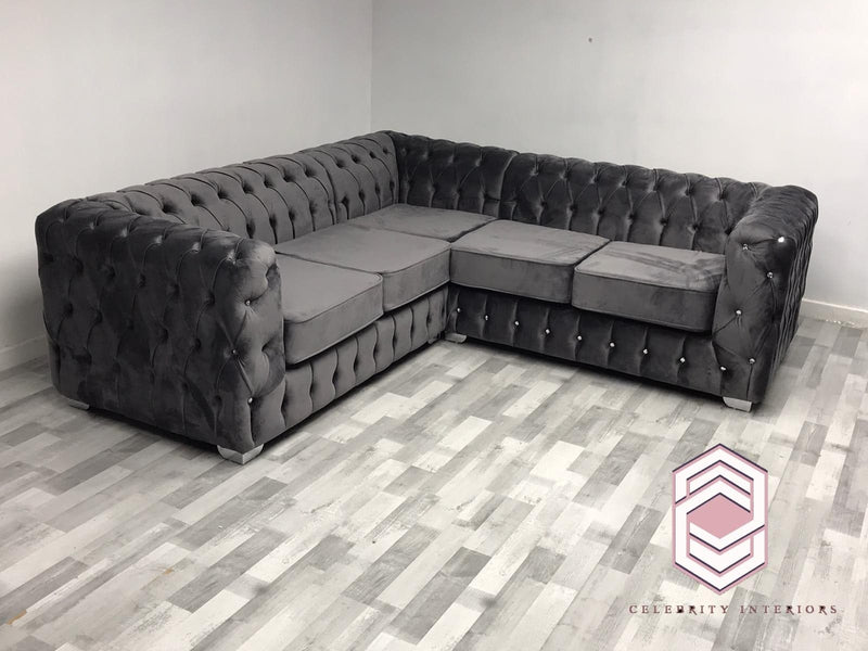 Chromesofa mercurylustro sofa lustro bespoke home homedecor crushedvelvetsofa crushedvelvet 3+2sofa shinysofa sofawithdiamonds interiordesign livingroom furnituredesign furniture fyp trend christinamarone studding beautiful love living couch velvetsofa bespokesofa scatterbackcushions formalbackcushions 