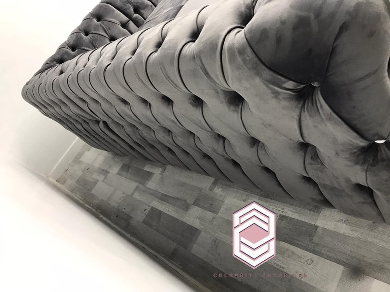 Chromesofa mercurylustro sofa lustro bespoke home homedecor crushedvelvetsofa crushedvelvet 3+2sofa shinysofa sofawithdiamonds interiordesign livingroom furnituredesign furniture fyp trend christinamarone studding beautiful love living couch velvetsofa bespokesofa scatterbackcushions formalbackcushions 