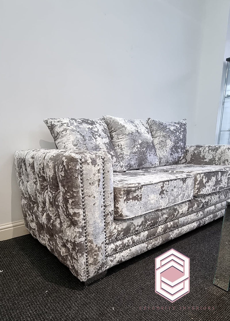 Vogue lustro crushed velvet sofa range 3+2 Chromesofa mercurylustro sofa lustro bespoke home homedecor crushedvelvetsofa crushedvelvet 3+2sofa shinysofa sofawithdiamonds interiordesign livingroom furnituredesign furniture fyp trend christinamarone studding beautiful love living couch velvetsofa bespokesofa scatterbackcushions formalbackcushions 