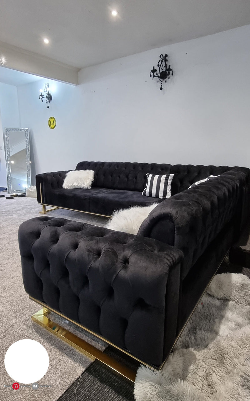 Chrometrimsofa goldtrimsofa velvetsofa dubaisofacollection plushvelvetsofas luxurysofa uniquesofas furniture sofas sofa cornersofa 3+2sofa homedecor design interiordesign livingroom home furnituredesigns love bespoke bespokesofas