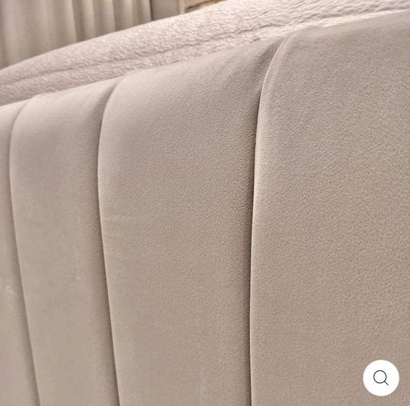 Louisiana Bed beds bedroom divanbed ottomanbed slattedottoman storagebed chesterfieldbed plushvelvet crushedvelvet naples chenille bedstead bedframe cheapbeds highheadboard strongbeds modernbeds designerbeds bespokebeds bespoke upholstery furniture fyp trending studding beautiful love homeowner home luxury 