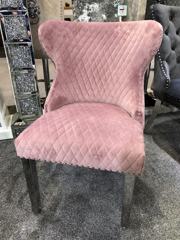 Velvetdiningchair goldlegsdiningchair diningchair lionknockerdiningchair creamvelvetdiningchair blackvelvetdiningchair dining diningroom chair 