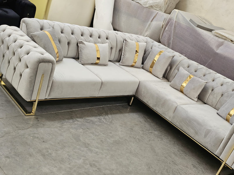 Chrometrimsofa goldtrimsofa velvetsofa dubaisofacollection plushvelvetsofas luxurysofa uniquesofas furniture sofas sofa cornersofa 3+2sofa homedecor design interiordesign livingroom home furnituredesigns love bespoke bespokesofas